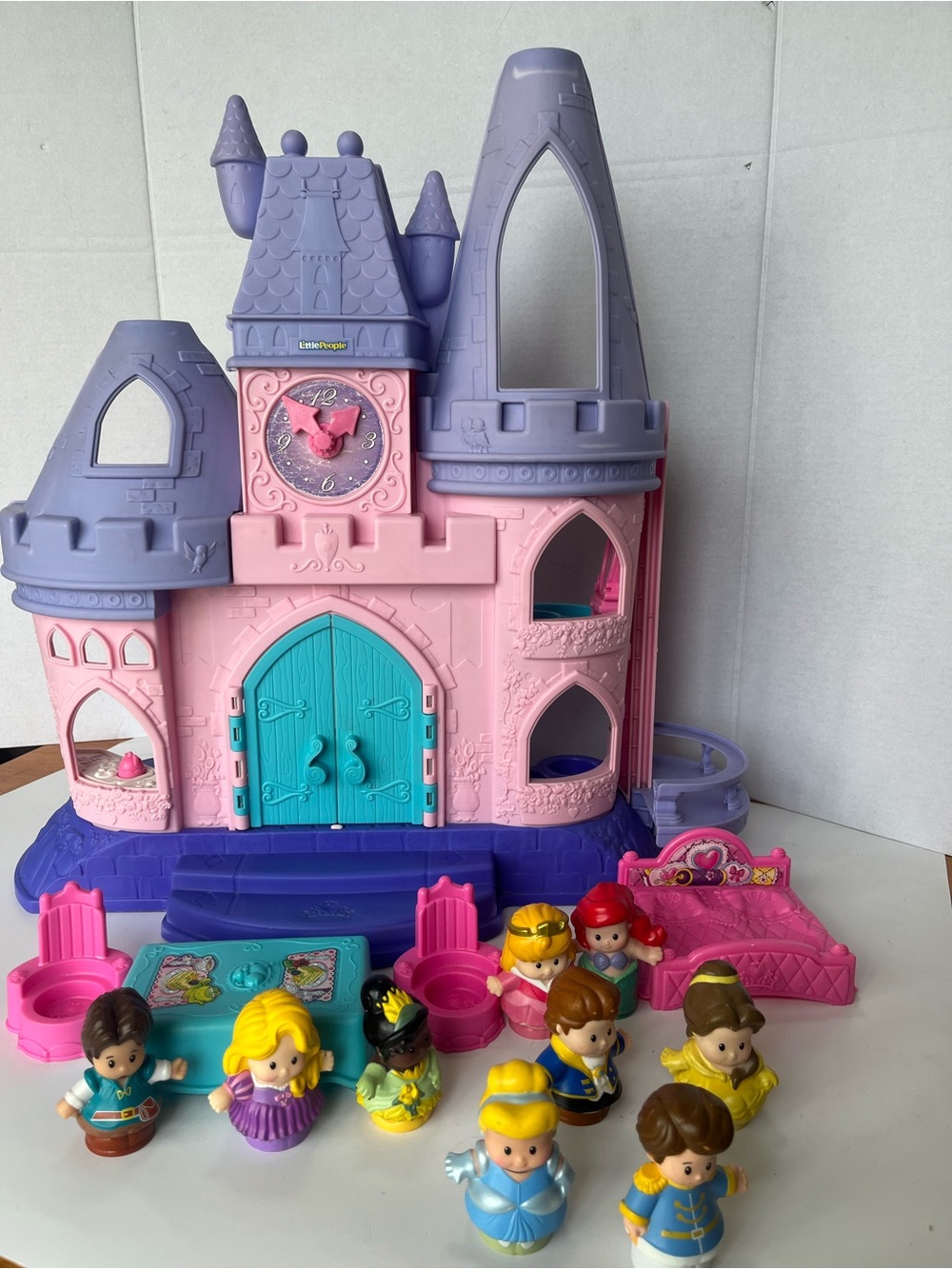 Little people songs palace Fisher-Price Disney princess 9 talkers toy playset